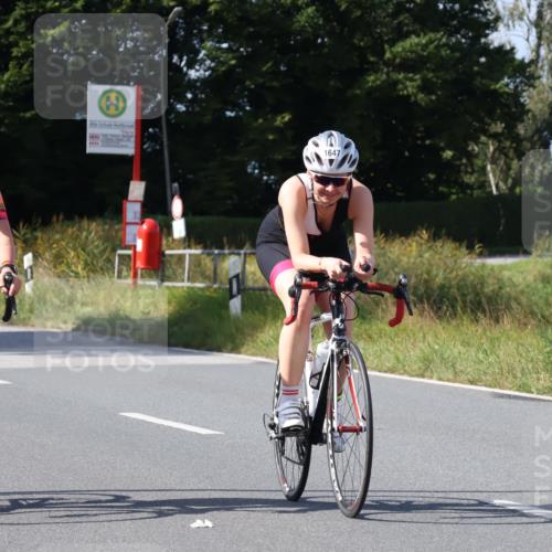 25.08.2024 - Elbe Triathlon Hamburg Fuchs,  Jonas http://msf.ph/oto/6873767 25.08.2024 11:23:43 Radfahren 1647, 1684 meine-sportfotos.de