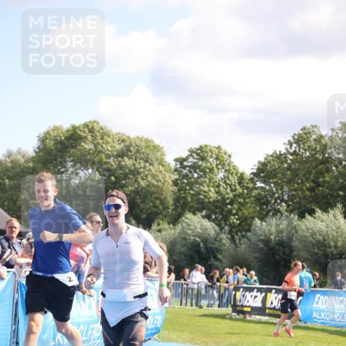 25.08.2024 - Elbe Triathlon Hamburg H.Heesch http://msf.ph/oto/6873770 25.08.2024 11:38:25 Ziel 224, 562, 650, 756 meine-sportfotos.de