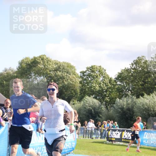25.08.2024 - Elbe Triathlon Hamburg H.Heesch http://msf.ph/oto/6873774 25.08.2024 11:38:25 Ziel 224, 562, 650, 756 meine-sportfotos.de