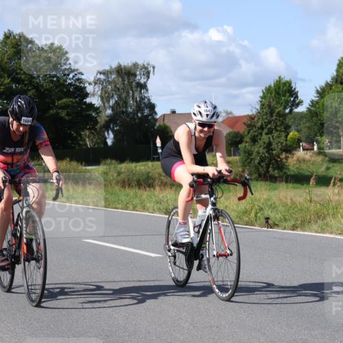 25.08.2024 - Elbe Triathlon Hamburg Fuchs,  Jonas http://msf.ph/oto/6873776 25.08.2024 11:23:44 Radfahren 1647, 1684 meine-sportfotos.de