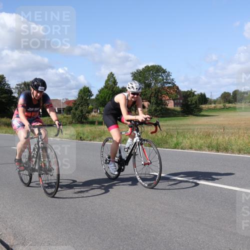 25.08.2024 - Elbe Triathlon Hamburg Fuchs,  Jonas http://msf.ph/oto/6873781 25.08.2024 11:23:44 Radfahren 1647, 1684 meine-sportfotos.de