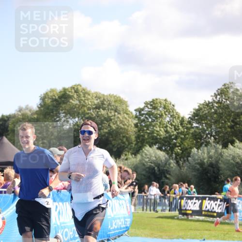 25.08.2024 - Elbe Triathlon Hamburg H.Heesch http://msf.ph/oto/6873784 25.08.2024 11:38:26 Ziel 224, 562, 650 meine-sportfotos.de