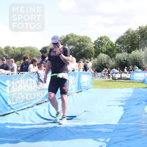 25.08.2024 - Elbe Triathlon Hamburg H.Heesch http://msf.ph/oto/6873827 25.08.2024 12:00:35 Ziel 1450 meine-sportfotos.de