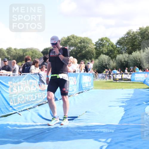 25.08.2024 - Elbe Triathlon Hamburg H.Heesch http://msf.ph/oto/6873831 25.08.2024 12:00:35 Ziel 1450 meine-sportfotos.de