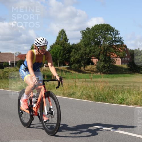 25.08.2024 - Elbe Triathlon Hamburg Fuchs,  Jonas http://msf.ph/oto/6873853 25.08.2024 11:24:22 Radfahren 1657, 1621, 1660, 1511, 1659 meine-sportfotos.de