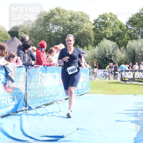 25.08.2024 - Elbe Triathlon Hamburg H.Heesch http://msf.ph/oto/6873854 25.08.2024 12:00:47 Ziel 1687 meine-sportfotos.de
