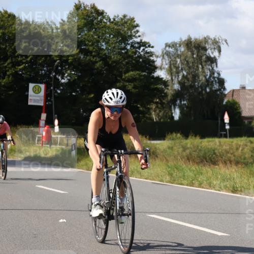 25.08.2024 - Elbe Triathlon Hamburg Fuchs,  Jonas http://msf.ph/oto/6873861 25.08.2024 11:24:24 Radfahren 1657, 1621, 1660, 1511, 1659 meine-sportfotos.de