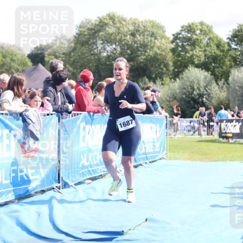 25.08.2024 - Elbe Triathlon Hamburg H.Heesch http://msf.ph/oto/6873866 25.08.2024 12:00:47 Ziel 1687 meine-sportfotos.de
