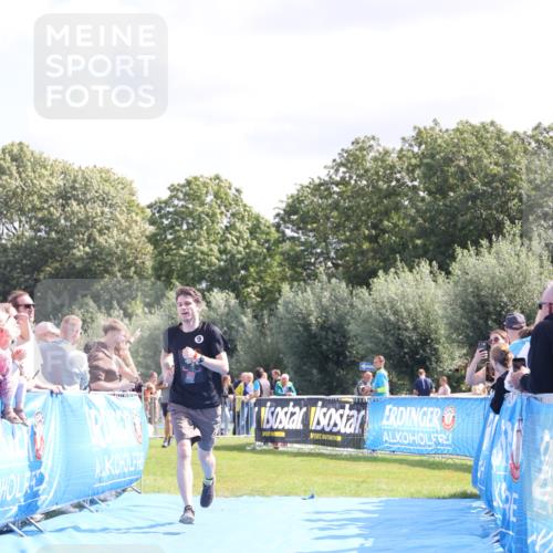 25.08.2024 - Elbe Triathlon Hamburg H.Heesch http://msf.ph/oto/6873892 25.08.2024 11:38:29 Ziel 224, 562, 628, 650 meine-sportfotos.de