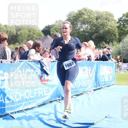 25.08.2024 - Elbe Triathlon Hamburg H.Heesch http://msf.ph/oto/6873903 25.08.2024 12:00:47 Ziel 1687 meine-sportfotos.de