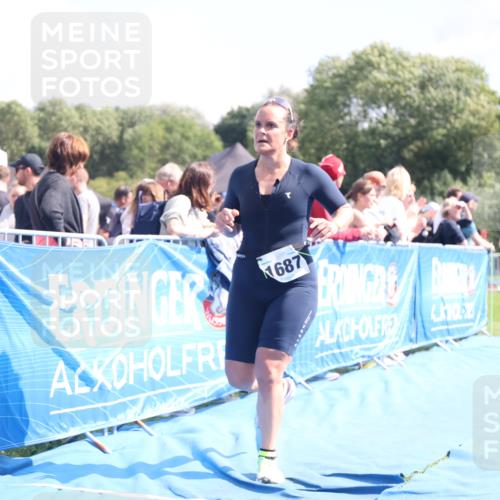 25.08.2024 - Elbe Triathlon Hamburg H.Heesch http://msf.ph/oto/6873912 25.08.2024 12:00:47 Ziel 1687 meine-sportfotos.de