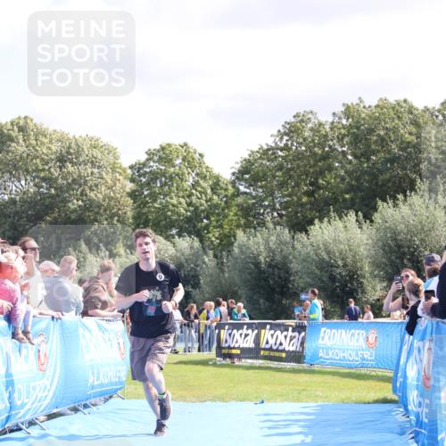 25.08.2024 - Elbe Triathlon Hamburg H.Heesch http://msf.ph/oto/6873917 25.08.2024 11:38:29 Ziel 224, 562, 628, 650 meine-sportfotos.de