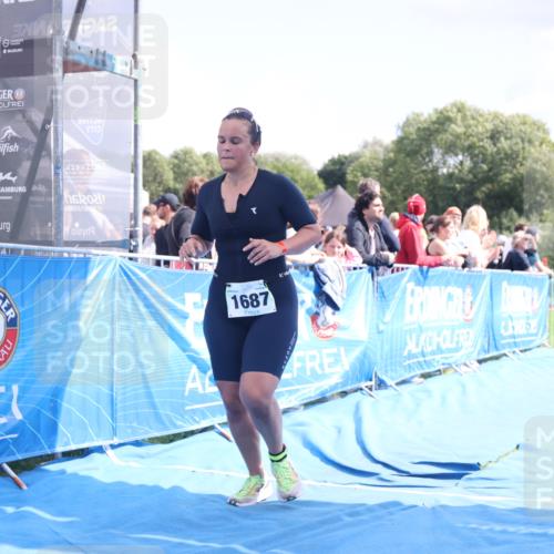 25.08.2024 - Elbe Triathlon Hamburg H.Heesch http://msf.ph/oto/6873919 25.08.2024 12:00:48 Ziel 1687 meine-sportfotos.de