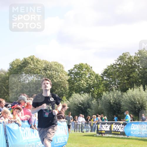 25.08.2024 - Elbe Triathlon Hamburg H.Heesch http://msf.ph/oto/6873930 25.08.2024 11:38:30 Ziel 224, 562, 628, 650 meine-sportfotos.de