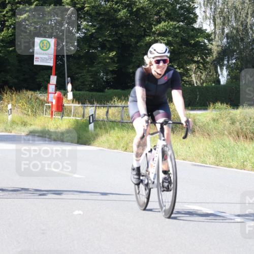 25.08.2024 - Elbe Triathlon Hamburg Fuchs,  Jonas http://msf.ph/oto/6873931 25.08.2024 11:24:40 Radfahren 1669, 1623 meine-sportfotos.de