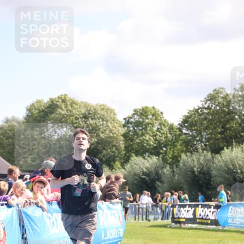 25.08.2024 - Elbe Triathlon Hamburg H.Heesch http://msf.ph/oto/6873937 25.08.2024 11:38:30 Ziel 224, 562, 628, 650 meine-sportfotos.de
