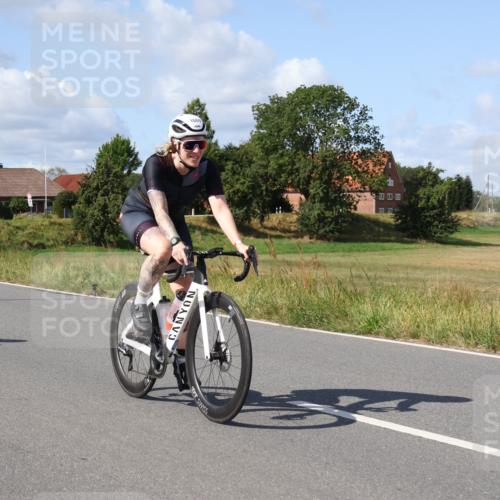 25.08.2024 - Elbe Triathlon Hamburg Fuchs,  Jonas http://msf.ph/oto/6873940 25.08.2024 11:24:41 Radfahren 1669, 1623 meine-sportfotos.de