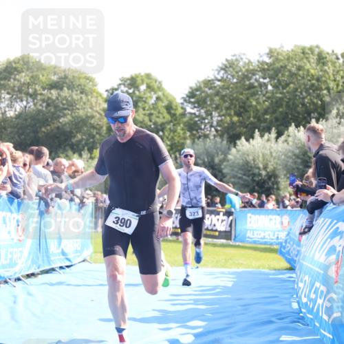25.08.2024 - Elbe Triathlon Hamburg H.Heesch http://msf.ph/oto/6873949 25.08.2024 11:12:09 Ziel 268, 323, 390, 399 meine-sportfotos.de