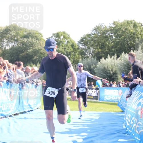 25.08.2024 - Elbe Triathlon Hamburg H.Heesch http://msf.ph/oto/6873953 25.08.2024 11:12:09 Ziel 268, 323, 390, 399 meine-sportfotos.de
