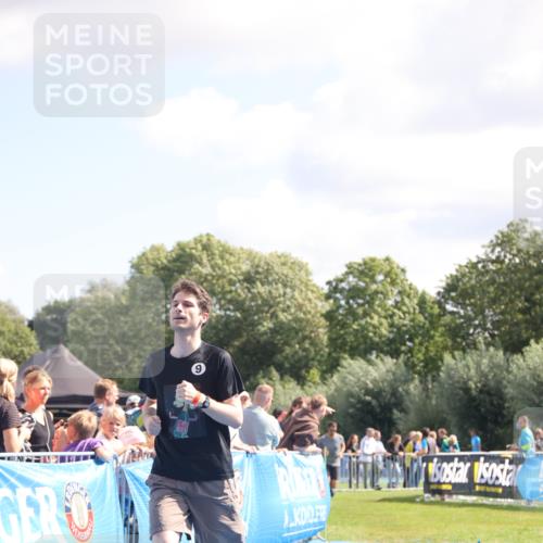 25.08.2024 - Elbe Triathlon Hamburg H.Heesch http://msf.ph/oto/6873957 25.08.2024 11:38:30 Ziel 224, 562, 628, 650 meine-sportfotos.de