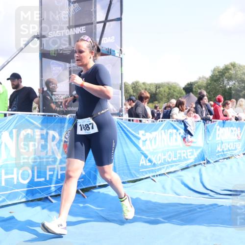 25.08.2024 - Elbe Triathlon Hamburg H.Heesch http://msf.ph/oto/6873958 25.08.2024 12:00:48 Ziel 1687 meine-sportfotos.de