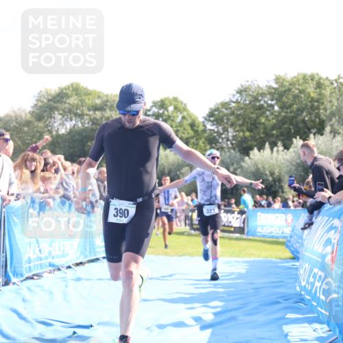 25.08.2024 - Elbe Triathlon Hamburg H.Heesch http://msf.ph/oto/6873972 25.08.2024 11:12:09 Ziel 268, 323, 390, 399 meine-sportfotos.de