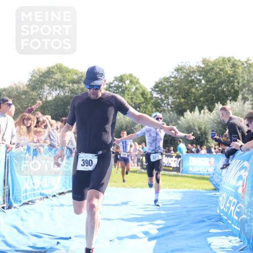 25.08.2024 - Elbe Triathlon Hamburg H.Heesch http://msf.ph/oto/6873976 25.08.2024 11:12:09 Ziel 268, 323, 390, 399 meine-sportfotos.de