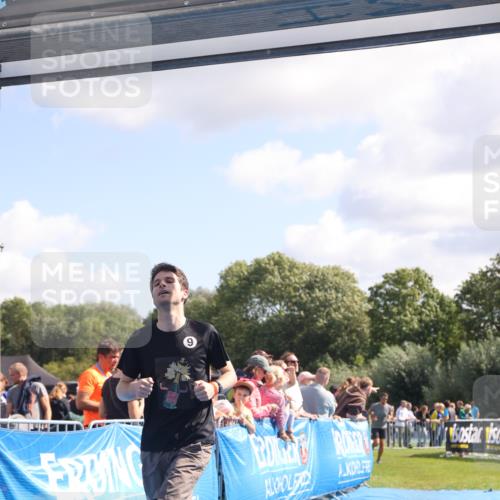 25.08.2024 - Elbe Triathlon Hamburg H.Heesch http://msf.ph/oto/6873989 25.08.2024 11:38:31 Ziel 224, 562, 628, 650 meine-sportfotos.de
