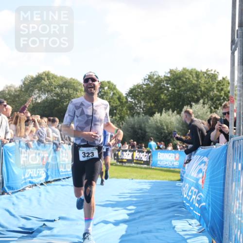25.08.2024 - Elbe Triathlon Hamburg H.Heesch http://msf.ph/oto/6874016 25.08.2024 11:12:10 Ziel 268, 323, 390, 399 meine-sportfotos.de