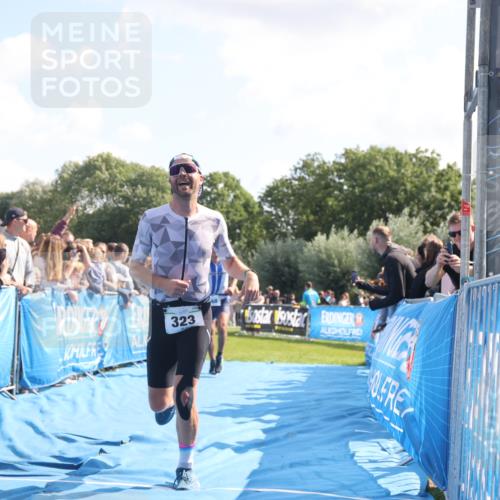 25.08.2024 - Elbe Triathlon Hamburg H.Heesch http://msf.ph/oto/6874020 25.08.2024 11:12:10 Ziel 268, 323, 390, 399 meine-sportfotos.de