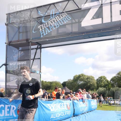 25.08.2024 - Elbe Triathlon Hamburg H.Heesch http://msf.ph/oto/6874038 25.08.2024 11:38:31 Ziel 224, 562, 628, 650 meine-sportfotos.de