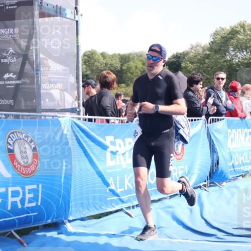 25.08.2024 - Elbe Triathlon Hamburg H.Heesch http://msf.ph/oto/6874045 25.08.2024 12:00:59 Ziel 382, 1706 meine-sportfotos.de