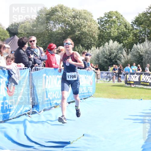 25.08.2024 - Elbe Triathlon Hamburg H.Heesch http://msf.ph/oto/6874058 25.08.2024 12:01:02 Ziel 382, 1706 meine-sportfotos.de