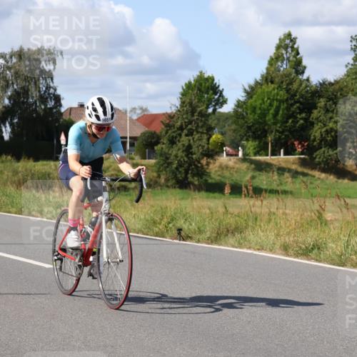 25.08.2024 - Elbe Triathlon Hamburg Fuchs,  Jonas http://msf.ph/oto/6874074 25.08.2024 11:25:56 Radfahren 1616, 1634, 1651 meine-sportfotos.de