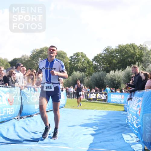 25.08.2024 - Elbe Triathlon Hamburg H.Heesch http://msf.ph/oto/6874077 25.08.2024 11:12:12 Ziel 268, 323, 390, 399 meine-sportfotos.de