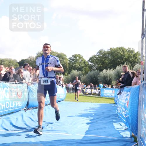25.08.2024 - Elbe Triathlon Hamburg H.Heesch http://msf.ph/oto/6874084 25.08.2024 11:12:12 Ziel 268, 323, 390, 399 meine-sportfotos.de
