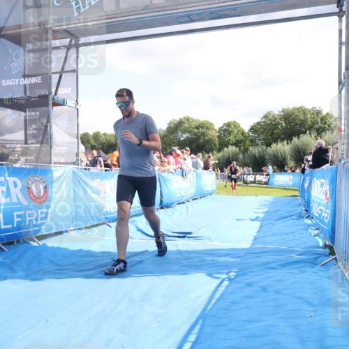 25.08.2024 - Elbe Triathlon Hamburg H.Heesch http://msf.ph/oto/6874090 25.08.2024 11:38:38 Ziel 401, 628, 650 meine-sportfotos.de