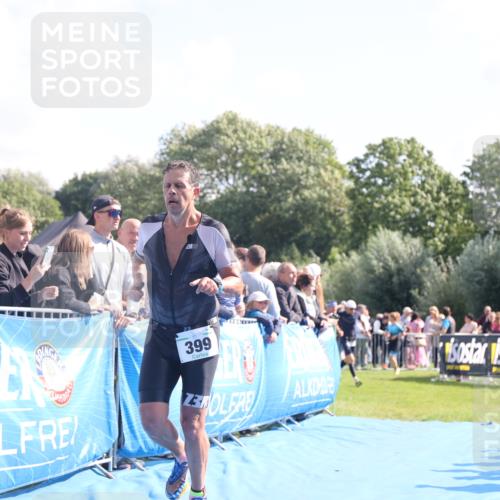 25.08.2024 - Elbe Triathlon Hamburg H.Heesch http://msf.ph/oto/6874117 25.08.2024 11:12:15 Ziel 268, 323, 390, 399 meine-sportfotos.de