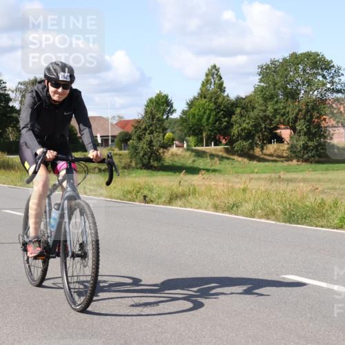 25.08.2024 - Elbe Triathlon Hamburg Fuchs,  Jonas http://msf.ph/oto/6874131 25.08.2024 11:26:40 Radfahren 1627, 1681 meine-sportfotos.de