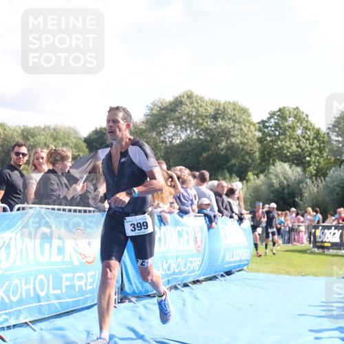 25.08.2024 - Elbe Triathlon Hamburg H.Heesch http://msf.ph/oto/6874134 25.08.2024 11:12:16 Ziel 268, 323, 390, 399, 610 meine-sportfotos.de