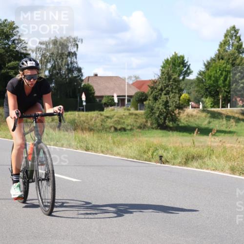 25.08.2024 - Elbe Triathlon Hamburg Fuchs,  Jonas http://msf.ph/oto/6874151 25.08.2024 11:26:42 Radfahren 1627, 1681 meine-sportfotos.de