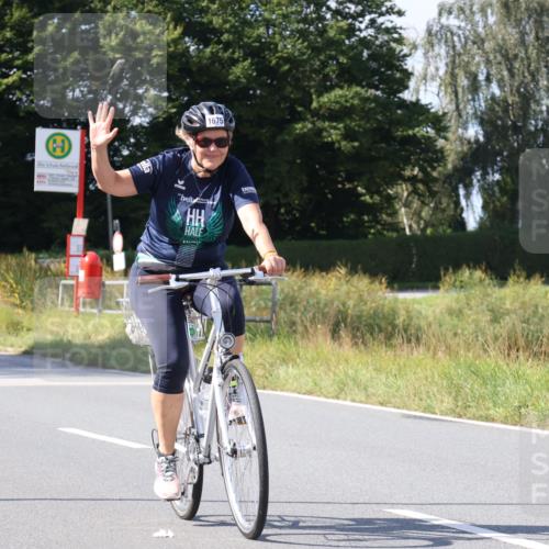 25.08.2024 - Elbe Triathlon Hamburg Fuchs,  Jonas http://msf.ph/oto/6874168 25.08.2024 11:27:11 Radfahren 1675 meine-sportfotos.de