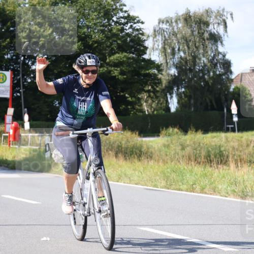 25.08.2024 - Elbe Triathlon Hamburg Fuchs,  Jonas http://msf.ph/oto/6874172 25.08.2024 11:27:11 Radfahren 1675 meine-sportfotos.de