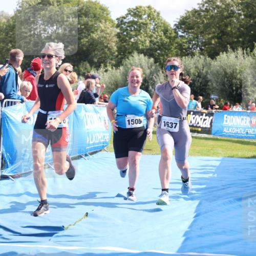 25.08.2024 - Elbe Triathlon Hamburg H.Heesch http://msf.ph/oto/6874181 25.08.2024 12:01:16 Ziel 1505, 1576, 1637, 1663 meine-sportfotos.de