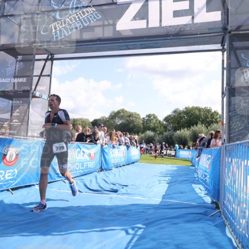 25.08.2024 - Elbe Triathlon Hamburg H.Heesch http://msf.ph/oto/6874188 25.08.2024 11:12:16 Ziel 268, 323, 390, 399, 610 meine-sportfotos.de