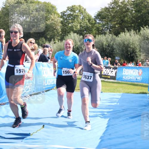 25.08.2024 - Elbe Triathlon Hamburg H.Heesch http://msf.ph/oto/6874190 25.08.2024 12:01:16 Ziel 1505, 1576, 1637, 1663 meine-sportfotos.de