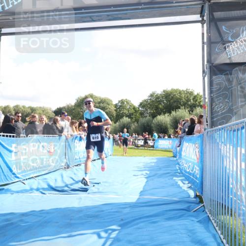 25.08.2024 - Elbe Triathlon Hamburg H.Heesch http://msf.ph/oto/6874199 25.08.2024 11:12:23 Ziel 134, 399, 414, 610 meine-sportfotos.de