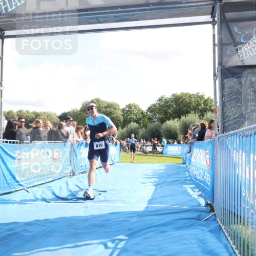 25.08.2024 - Elbe Triathlon Hamburg H.Heesch http://msf.ph/oto/6874205 25.08.2024 11:12:24 Ziel 134, 414, 610 meine-sportfotos.de