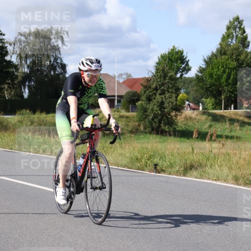 25.08.2024 - Elbe Triathlon Hamburg Fuchs,  Jonas http://msf.ph/oto/6874217 25.08.2024 11:28:08 Radfahren 1582, 1639 meine-sportfotos.de