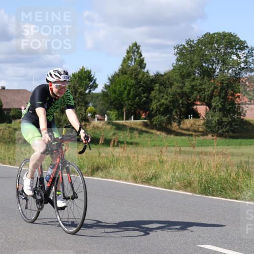 25.08.2024 - Elbe Triathlon Hamburg Fuchs,  Jonas http://msf.ph/oto/6874220 25.08.2024 11:28:08 Radfahren 1582, 1639 meine-sportfotos.de